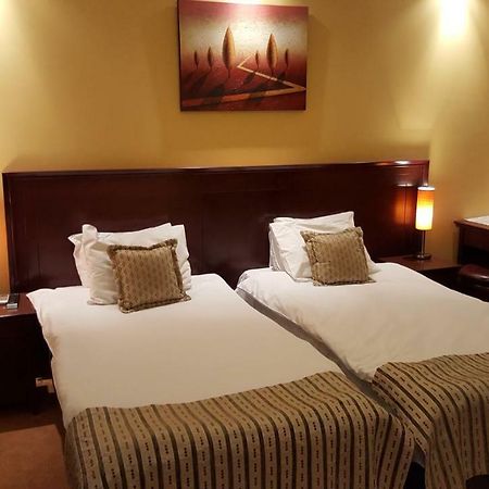 Garni Hotel Contact Belgrad Dış mekan fotoğraf