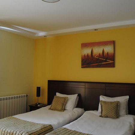 Garni Hotel Contact Belgrad Dış mekan fotoğraf