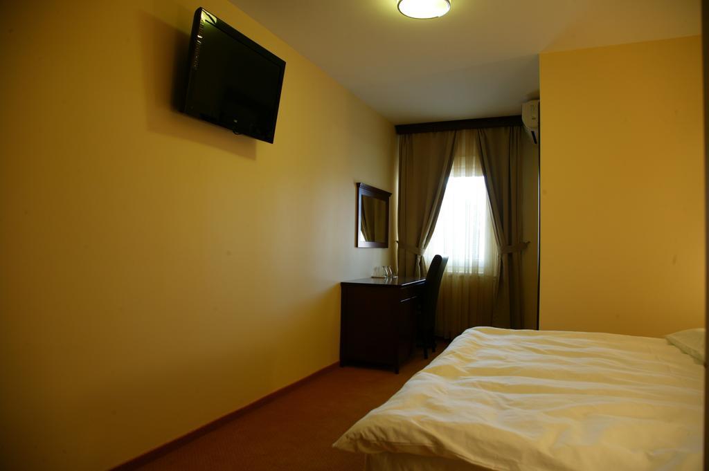 Garni Hotel Contact Belgrad Oda fotoğraf