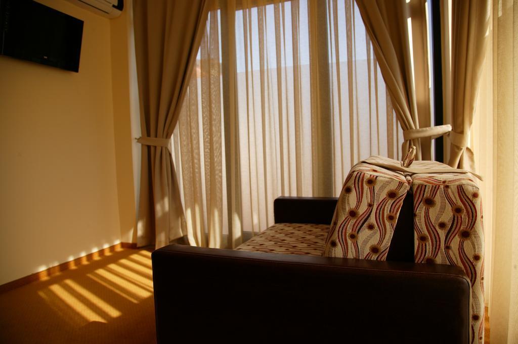 Garni Hotel Contact Belgrad Oda fotoğraf