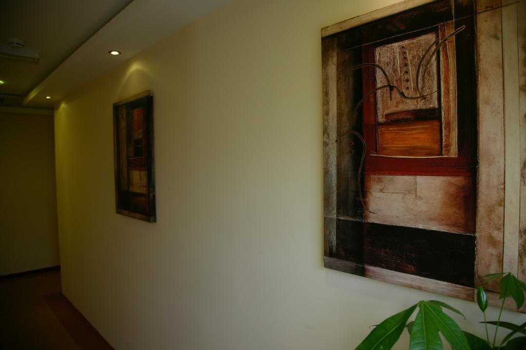 Garni Hotel Contact Belgrad Dış mekan fotoğraf