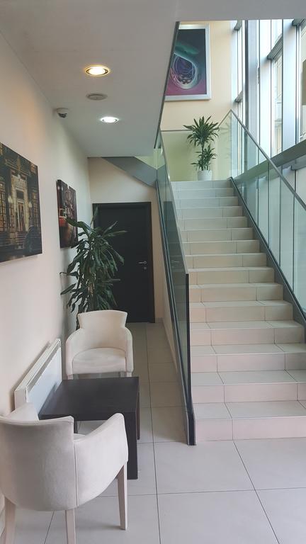 Garni Hotel Contact Belgrad Dış mekan fotoğraf