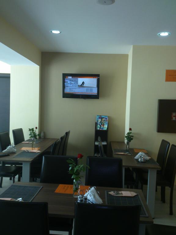 Garni Hotel Contact Belgrad Dış mekan fotoğraf